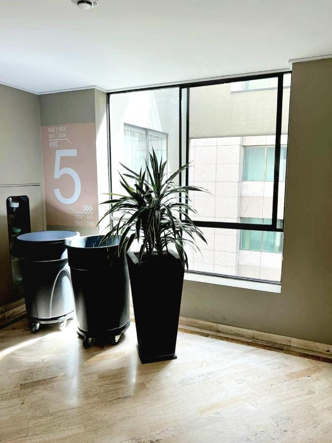 Acogedor Apartasuite Cerca Al Parque De La 93 Bogota Luaran gambar